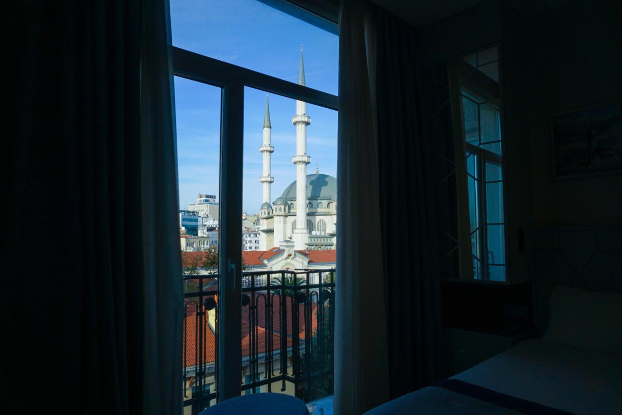 Triada Hotel Taksim - Special Category Стамбул Экстерьер фото