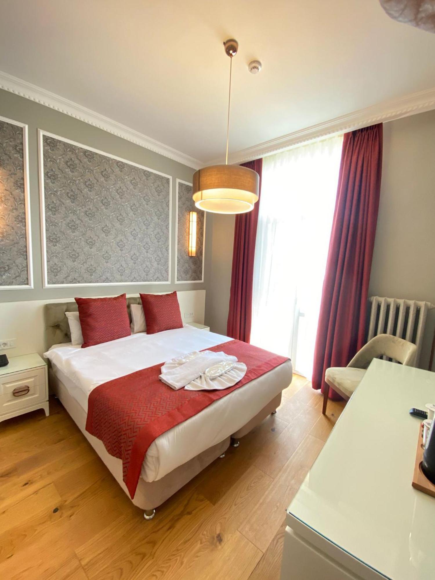 Triada Hotel Taksim - Special Category Стамбул Экстерьер фото